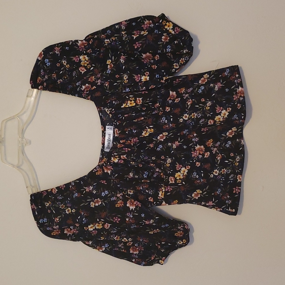 Roommates - Floral Square Neck Ruched Bust Puff Sleeve Top